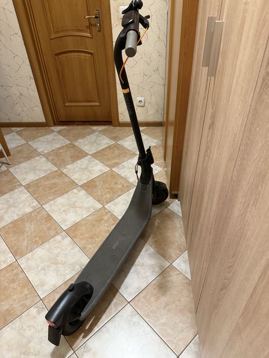Електро-самокат Ninebot KickscooterE2 Plus
