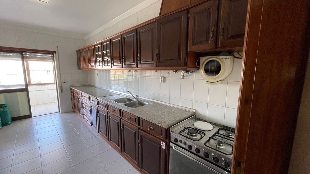 Vende-se Cozinha Usada