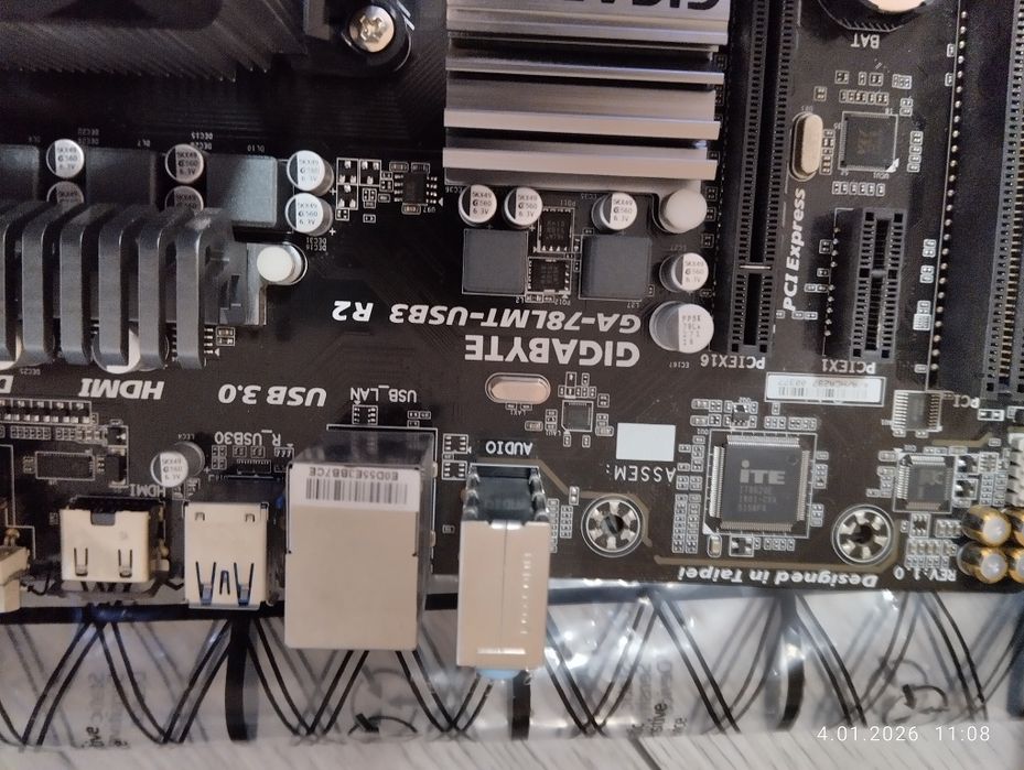 Płyta główna GA-78LMT Karta GT 730