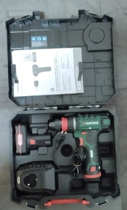 Aparafusadora Parkside 12v caixa ferramentas e baterias