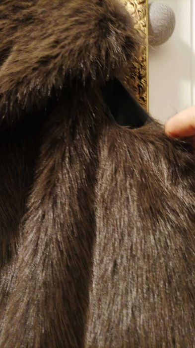 Kamizelka damska ze sztucznego futerka, czekolada.