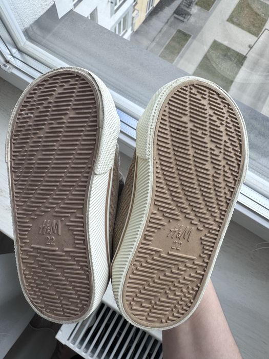 Кеди, мокасини h&m