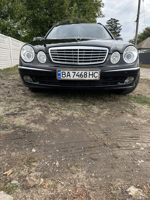 Продам автомобіль Мерседес 211