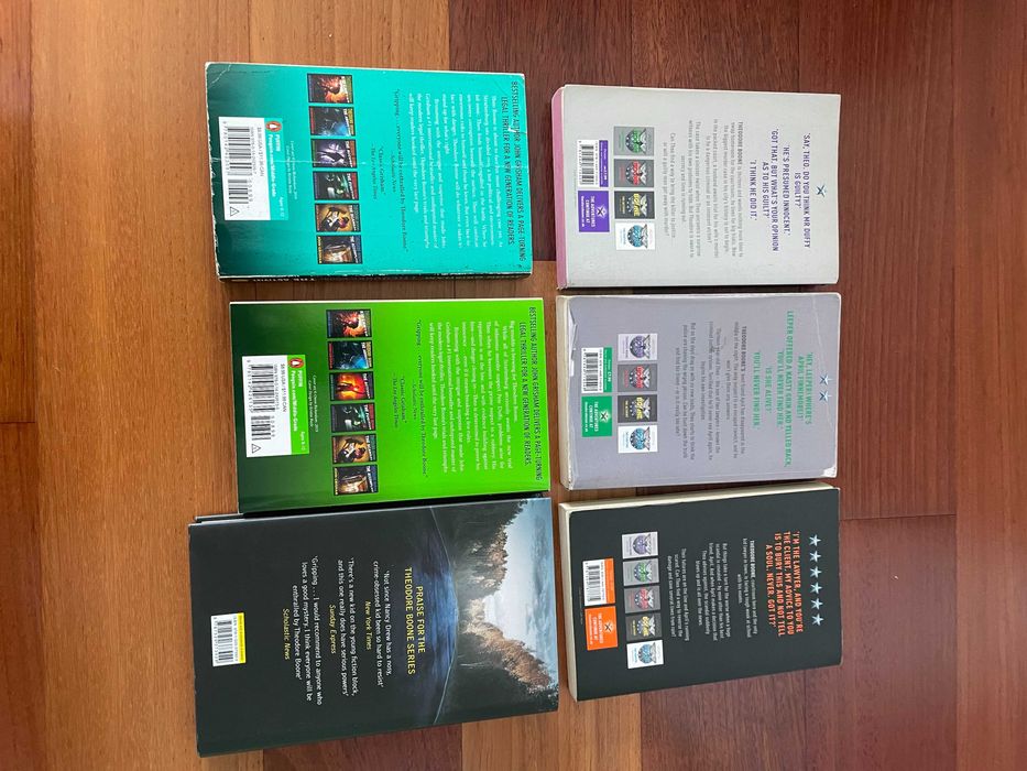 Books | Livros Theodore Boone de  John Grisham