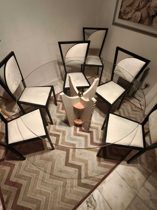 Mesa em vidro e mármore