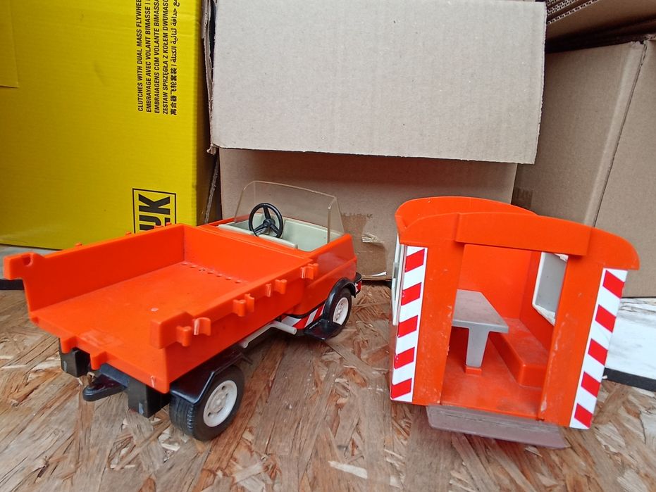 Stara zabawka Samochód ciężarowy Playmobil z przyczepą