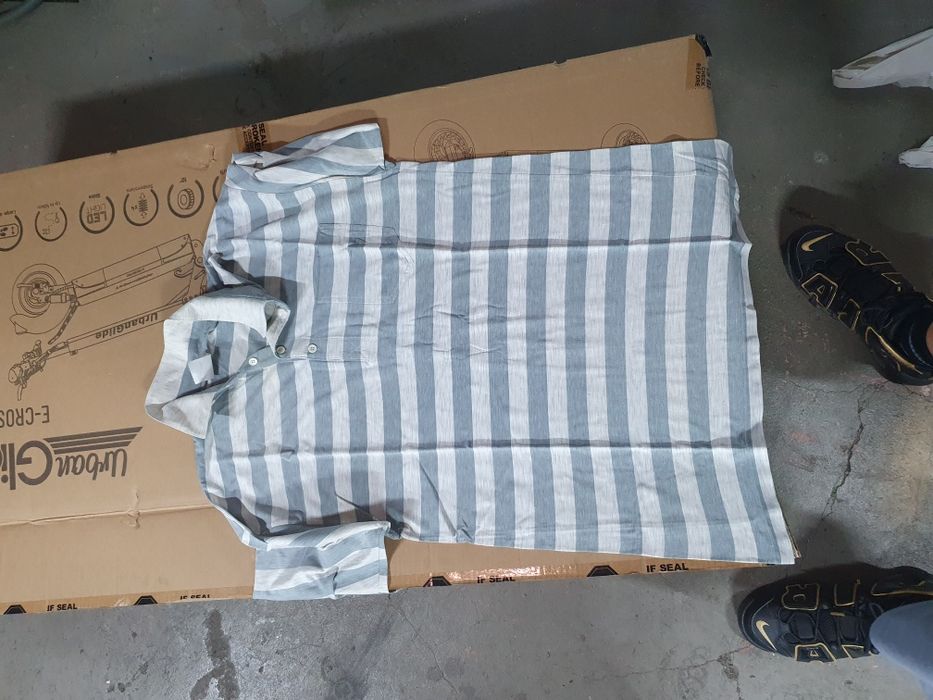 Lote de camisas, calças, pijamas,casacos, camisolas, fatos, gravatas,