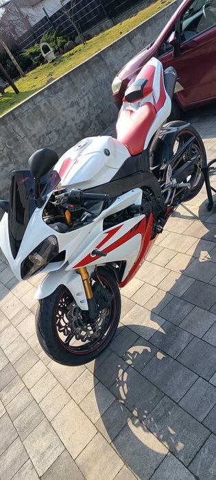 Yamaha r1 RN19 2007 r 1000