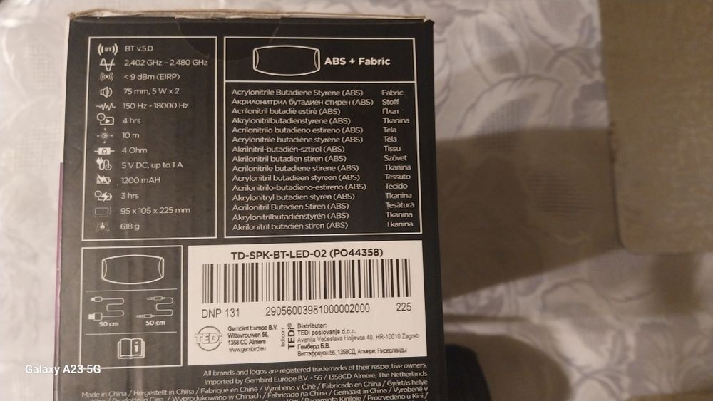Głośnik bluetooth LED