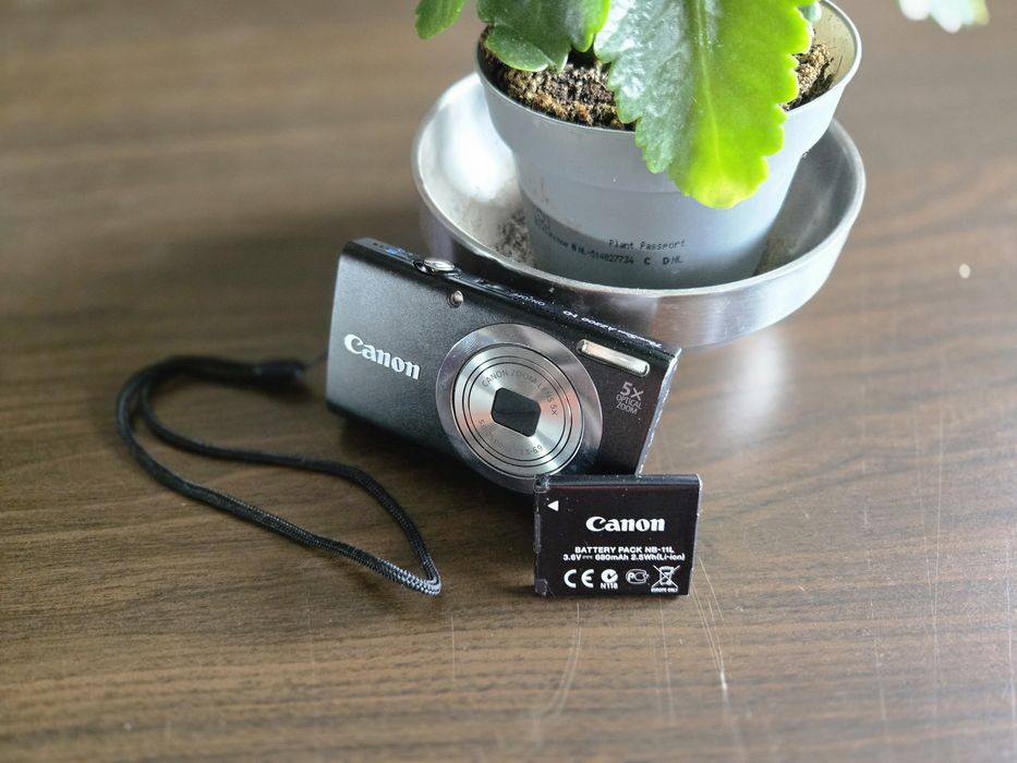 Aparat cyfrowy Canon PowerShot A2300 HD - stan idealny