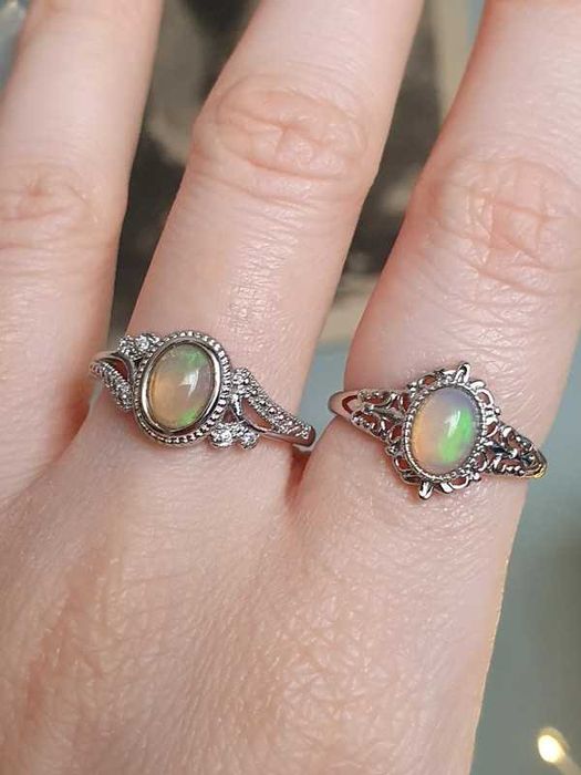 Anel com opala preciosa multicolor da Etiópia, ajustável