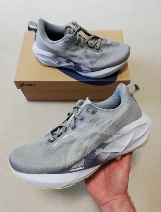 Asics novablast 5