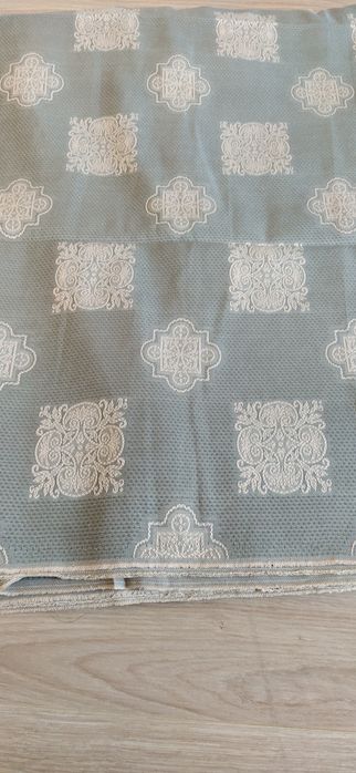 Vendo tecido verde e beje