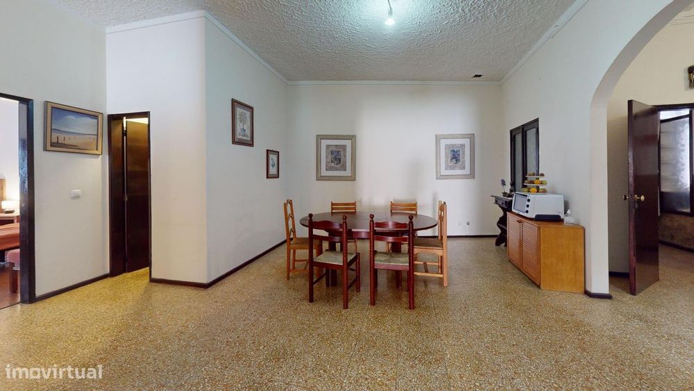 T4 para renovar - Portimão Central