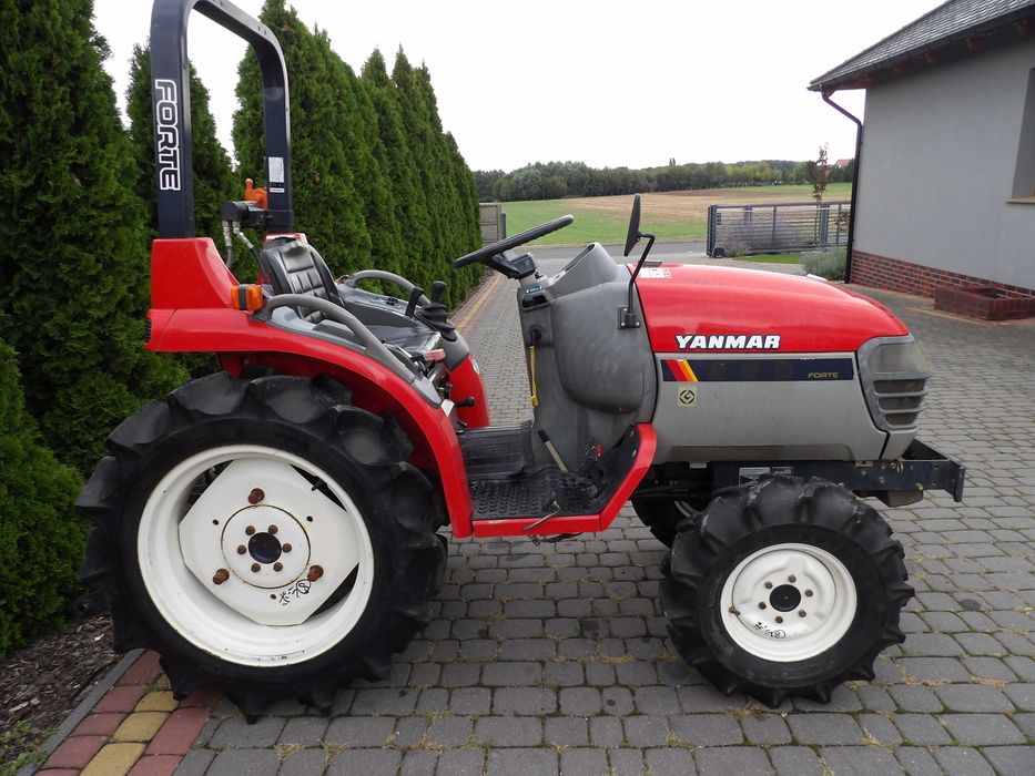 Yanmar AF 17 KM 4x4 rewers mini traktor ogrodniczy kubota iseki