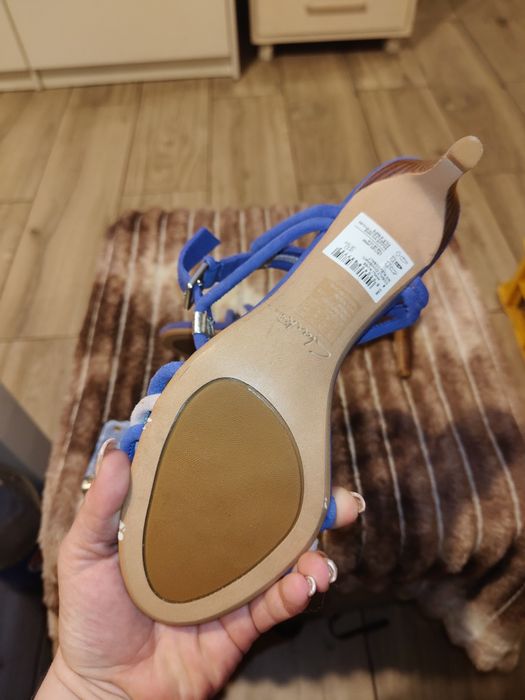 Clarks NIWE sandałki 38