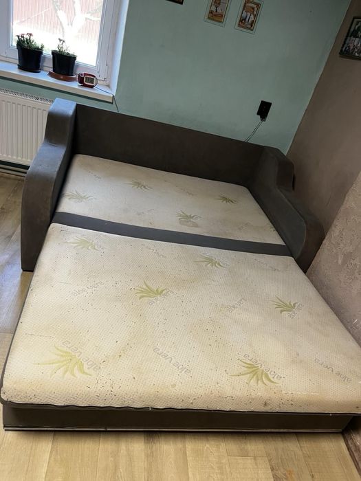 Продам современный диван