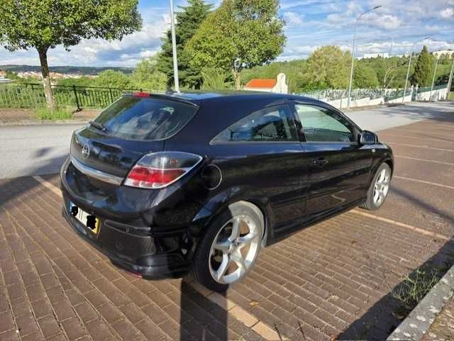 Opel Astra GTC 1.9 CDTI 150cv Ano 2010 OPC Line