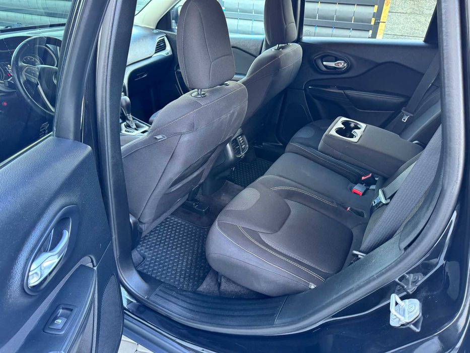 Jeep Cherokee wersja LATITUDE