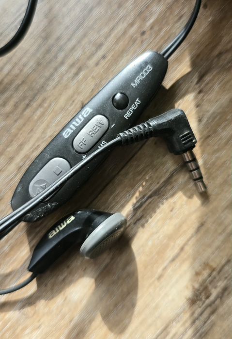 Piloty do Walkmana Sony i Aiwa