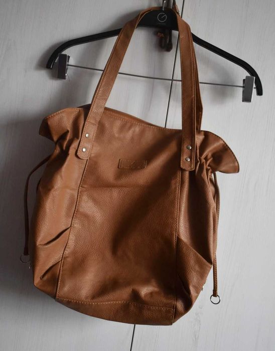 Torebka na ramię miejska shopper skórzana worek bag karmelowa +A4 duża skóra naturalna