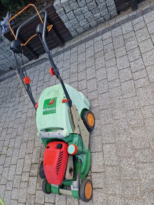 Kosiarka spalinowa z napędem BRILL