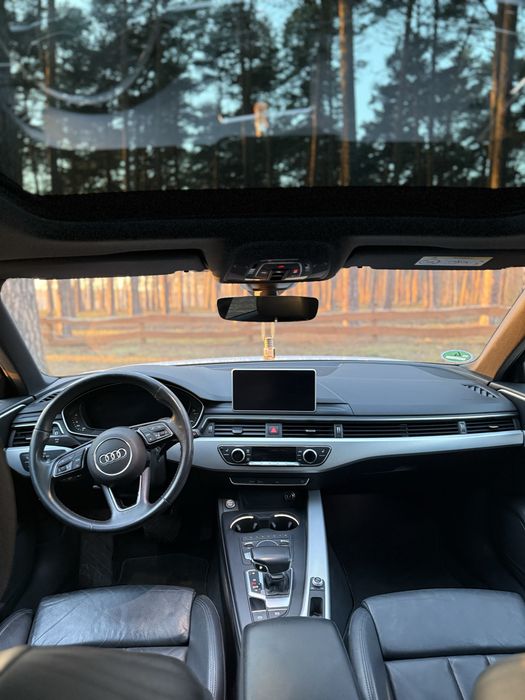 Audi A4B9 Avant 2018 2.0 TDI 150 | S tronic | Panorama | Virtual |