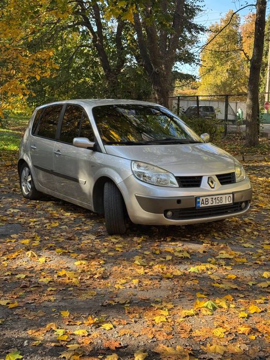 Renault Scénic II (Рено Сценік 2-го покоління), 2005 року випуску
