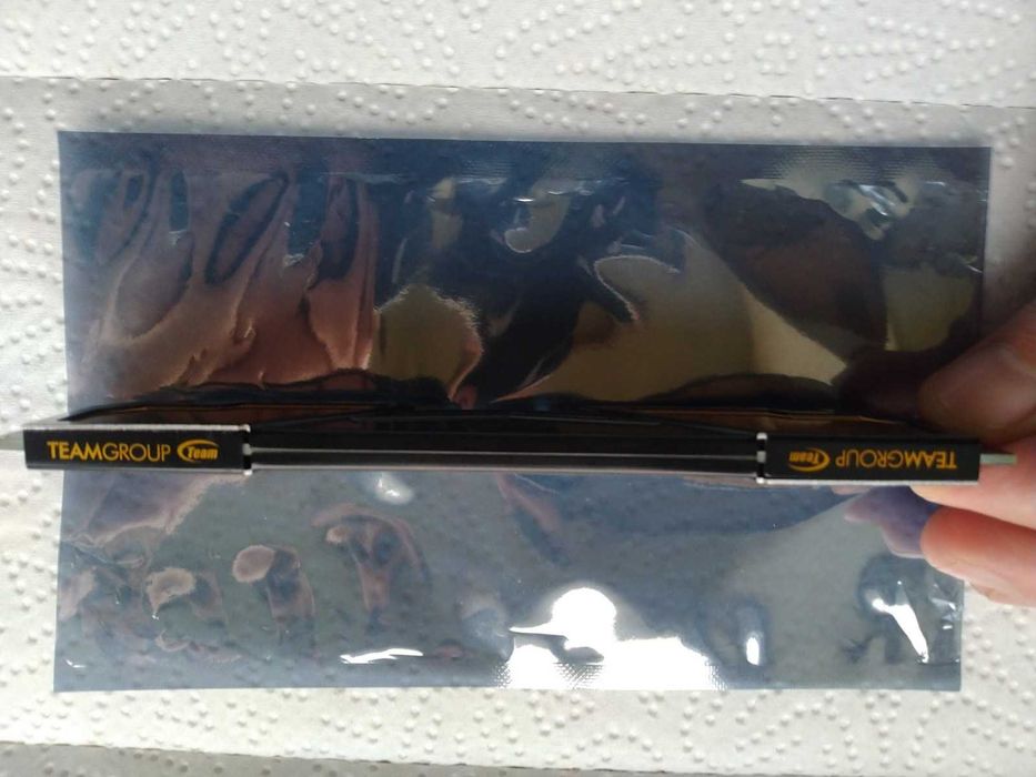 ОЗП (ОЗУ, оперативка) "Team Elite+" DDR4 8Gb 2400MHz CL16 1.2V (1шт.)