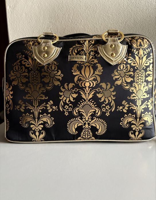 Carteira com Porta documentos Revlon