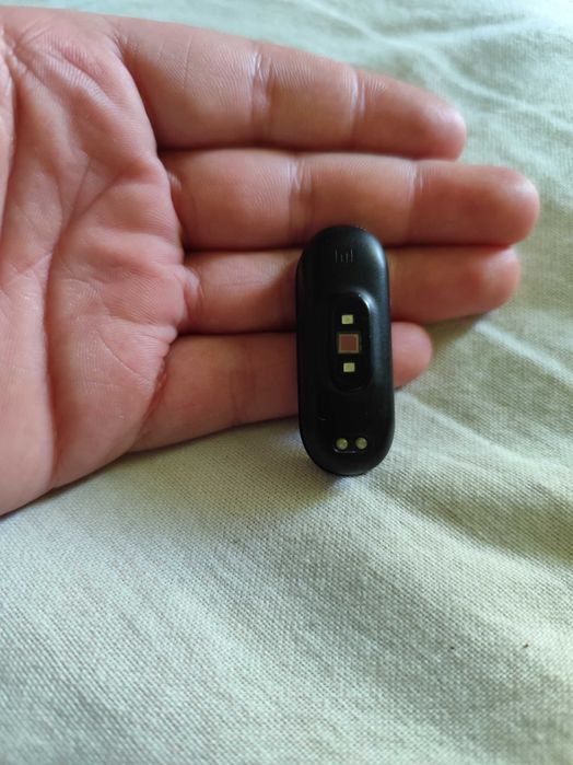 Mi bend 4 смарт брослет