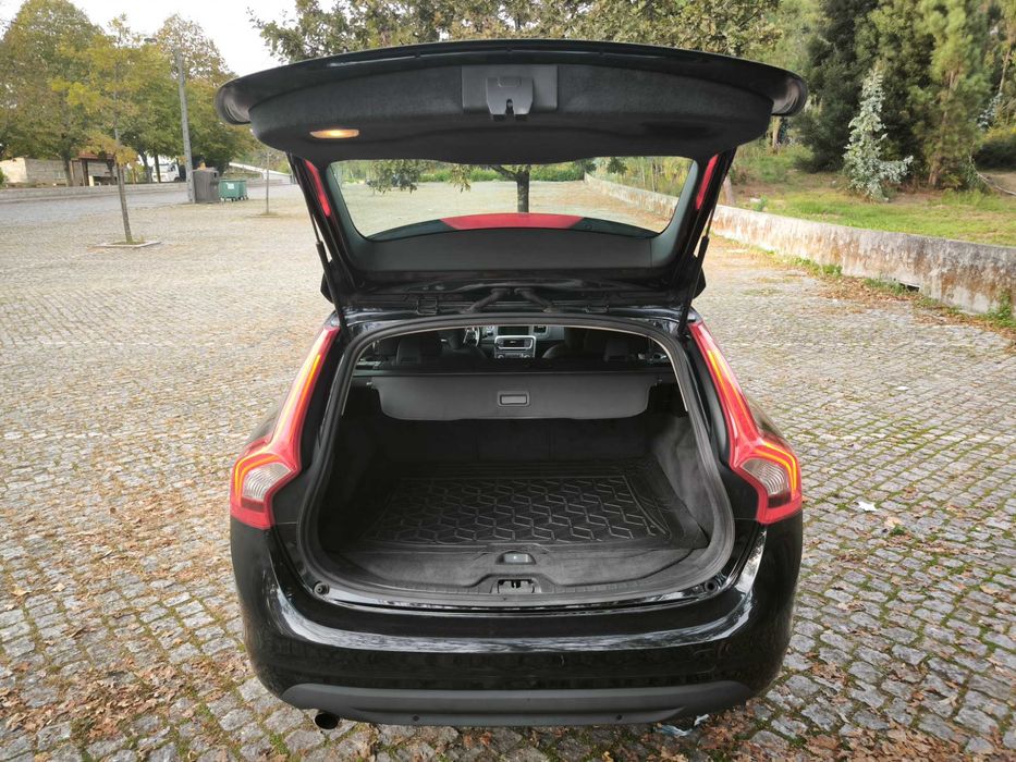 Volvo V60 1.6 D2 Drive