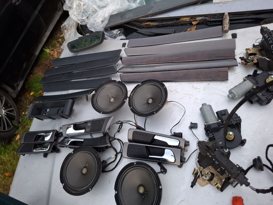 Audi A6 C5 S6 BOSE Glosniki Klamki Glosniczki Drzwi Tuba Wzmacniacz