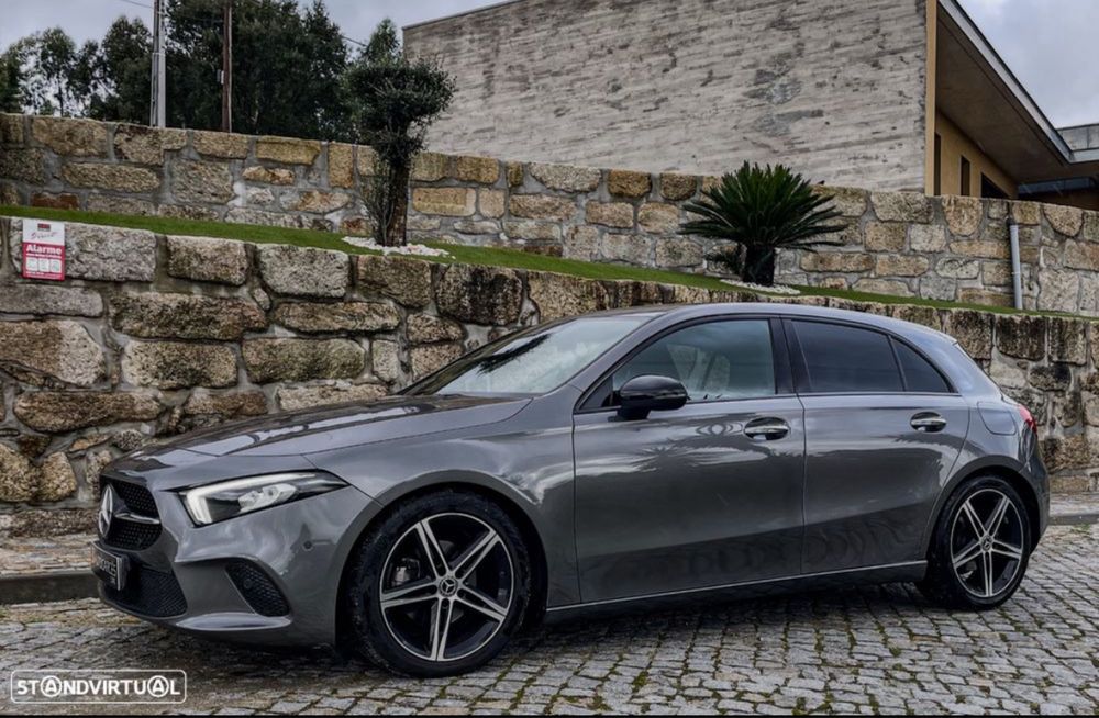 Oportunidade-Mercedes A180D em excelente estado
