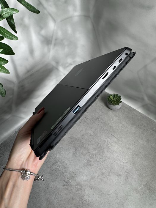 Планшет-трансформер Linx 12V64EDU / Atom x5-Z8330 / 4GB / 64GB / 12" Full HD Touch