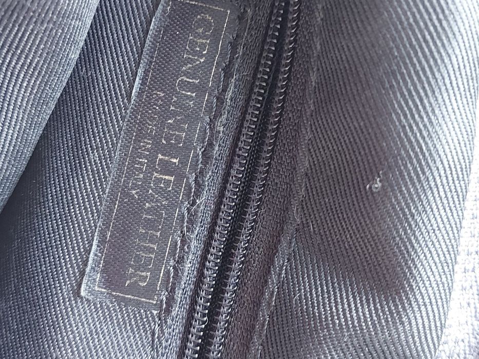 Mala de Pele Genuína, made in Itália - Cinzenta.