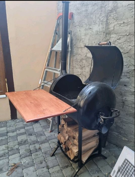 Смокер барбекю  передвижной