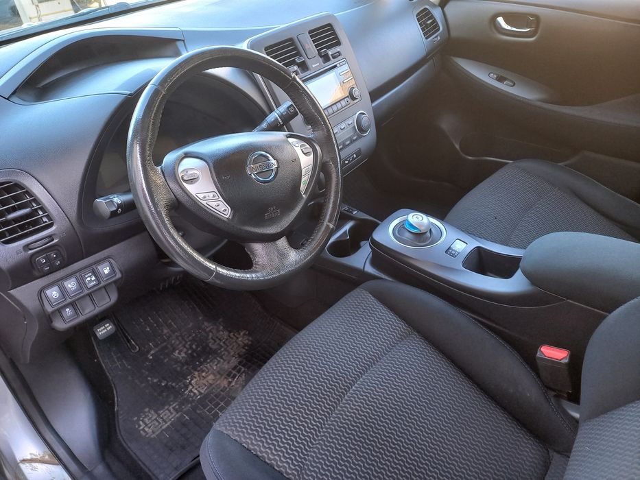 Продам Nissan Leaf 24kBт. 2015г.