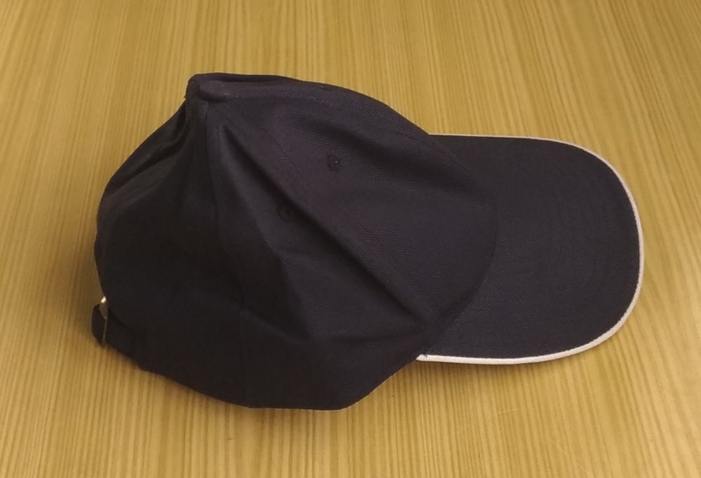 Boné Unisexo Azul Escuro