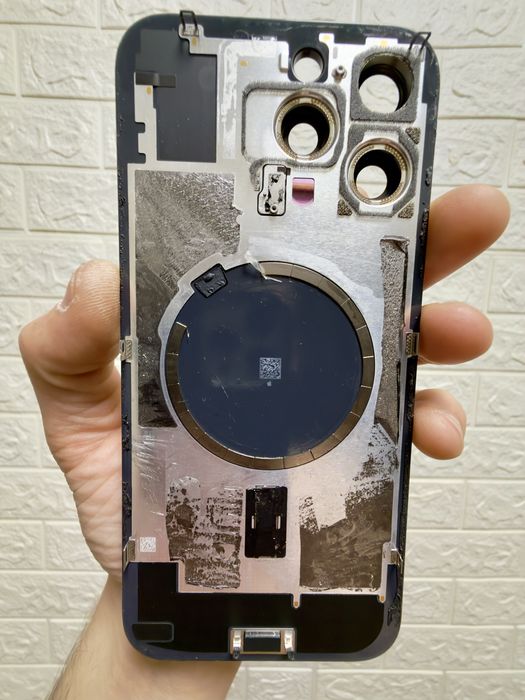 Задня крышка Iphone 16 Pro Max Original снята с донора