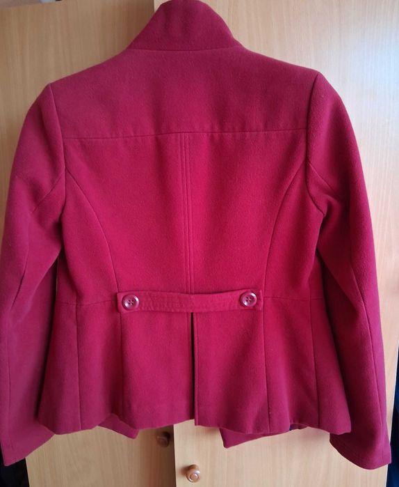 Casaco do El Corte Inglés em cor cereja