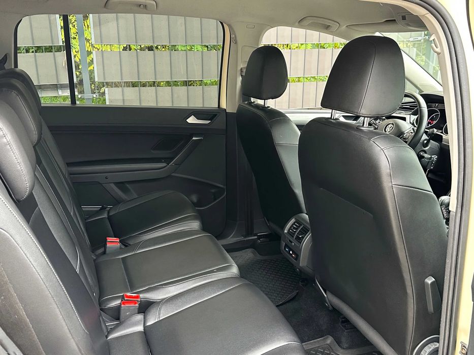 Volkswagen Touran      2017