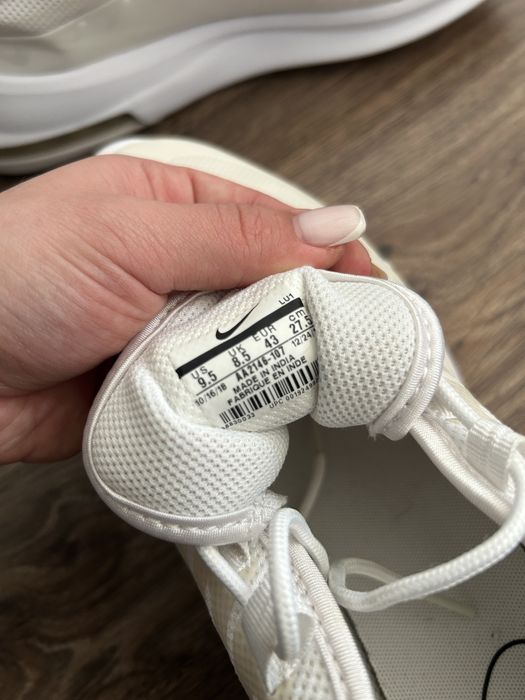 Чоловічі кросівки NIKE
