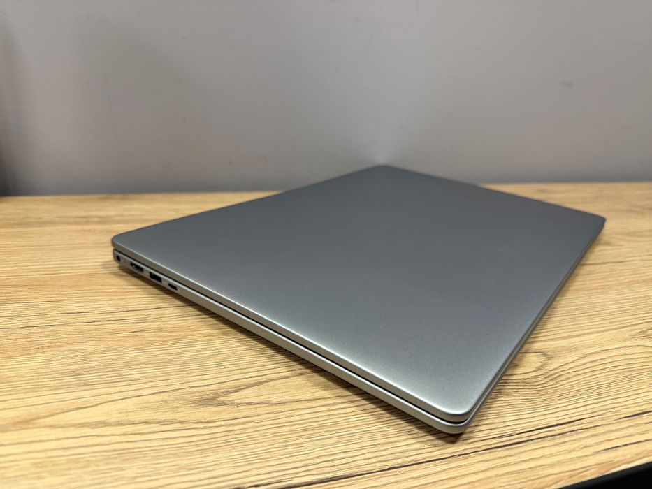 Dell Inspiron 16 Plus 7640 i7 13620H/16 Ram/ 1TB/2560x1600 120Hz