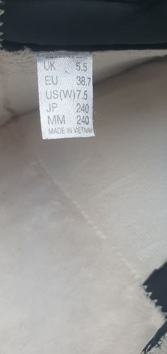 Buty śniegowce Helly Hansen rozmiar 38.7