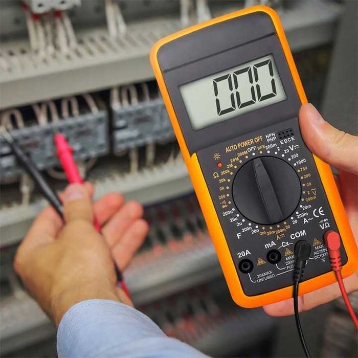 Profesjonalny cyfrowy miernik prądu multimetr tester napięcia LCD