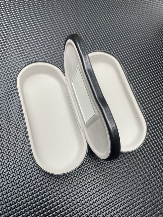 Caixa de óculos dupla