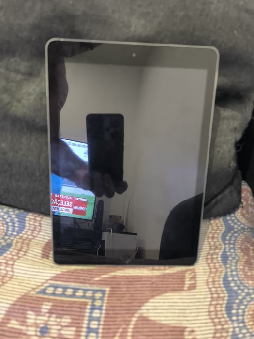 Vendo dois ipads para peças