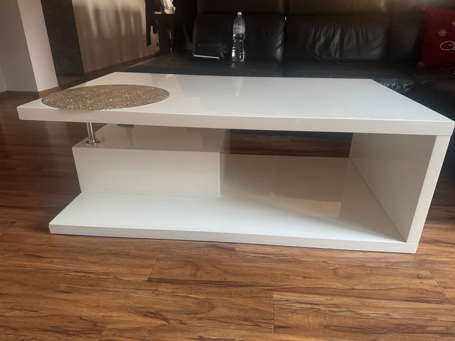 Ława biała w połysku używana