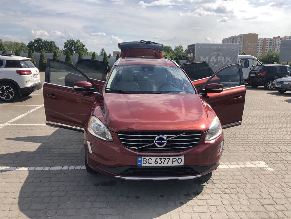 Продам автомобіль Volvo xc60 2014 року
